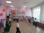 "КАРЛСОН В ГОСТЯХ У РЕБЯТ"