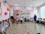 "КАРЛСОН В ГОСТЯХ У РЕБЯТ"