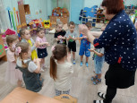 "МЫ С КНИГОЙ ОТКРЫВАЕМ МИР"  1 ДЕНЬ
