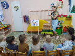 Художественно- эстетическое развитие( рисование). " Дымковская игрушка"