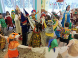 С новогодними праздниками!