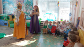 "На весеннем , на лугу"