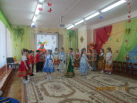 Весенняя ярмарка в старшей и подготовительной группах