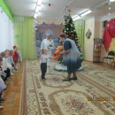 Новый год (младшая  и старшая группы)