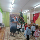 Новый год (младшая  и старшая группы)