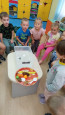 Экспериментирование с водой "Тонет - не тонет"