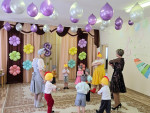 Нынче праздник - мамин день!  8 марта  в младшей группе