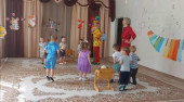 День игрушек у малышей