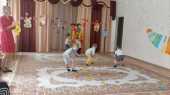 День игрушек у малышей