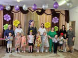 Волшебные конфеты для мам. 8 марта в старшей группе