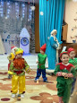 НОВОГОДНИЙ УТРЕННИК В МЛАДШЕЙ ГРУППЕ "ГНОМИКИ"