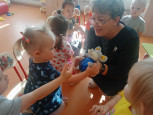 ЭМОЦИОНАЛЬНЫЙ МИР МАЛЫША: КАК ПОМОЧЬ РЕБЕНКУ 2-3 ЛЕТ ПОЗНАВАТЬ И ВЫРАЖАТЬ СВОИ ЧУВСТВА.