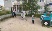 Утренняя зарядка в "Ягодках"