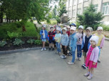 Экскурсия к школе  