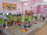 Музыкально – спортивный праздник ко дню Защитника Отечества.