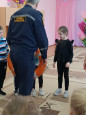 Познавательная встреча дошколят со спасателем