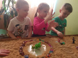 Игры с песком- любимое занятие дошколят 