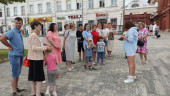 Красивый городок старинный, в раздолье Волга широка...