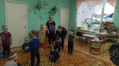 Покормите птиц зимой 