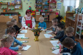 Стало скучно- не скучай, пригласи друзей на чай.