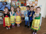 Жаворонки,прилетите,  студену  зиму унесите...