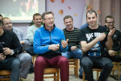 Поздравляем наших пап 