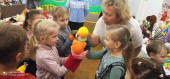 Дошкольники побывали на выставке кукол