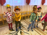 19.01.2023  Прощание с елочкой