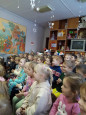 Зимний театр приглашает