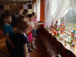 Выставка " Удивительный мир космоса" 