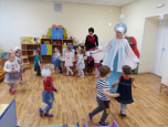 "Зимушка - Зима!" развлечения в младших группах (подробнее)
