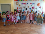 "Парад шляп" (подробнее)