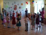 Весенние праздники  (подробнее)