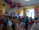 Выпускной в детском саду (подробнее)
