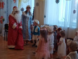 "Волшебные коробочки под елочкой" (подробнее)