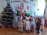 "Волшебные коробочки под елочкой" (подробнее)