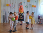 "День шуток, веселья и смеха" (подробнее)