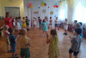 "Пасха - добрый праздник, чудо из чудес" (подробнее)