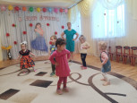 "День матери" (подробнее)