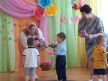 "Мамочка родная, милая такая" (подробнее)