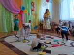 "Мамочка родная, милая такая" (подробнее)
