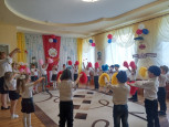 "Праздник памяти и славы" (подробнее)
