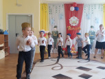 "Праздник памяти и славы" (подробнее)