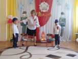 "Праздник памяти и славы" (подробнее)