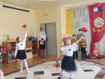 "Праздник памяти и славы" (подробнее)