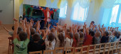 В гостях у дошколят воронежский театр "Зебра"