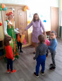 Хороши малыши, поздравляют от души!