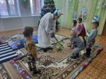 Снеговик и Зайка в зимнем городе