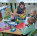 Петушок у нас горластый, по утрам кричит он: «Здравствуй!»