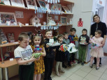 Выставка творческих работ "Зима. Зимние забавы"